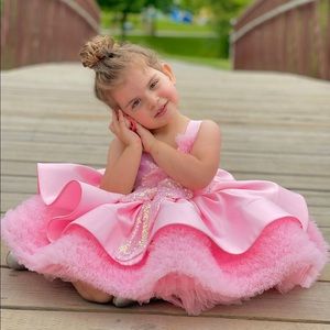 Toddler girl luxurious dress